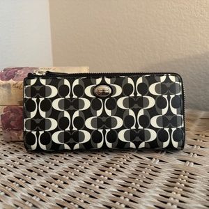 Coach Accordion Wallet